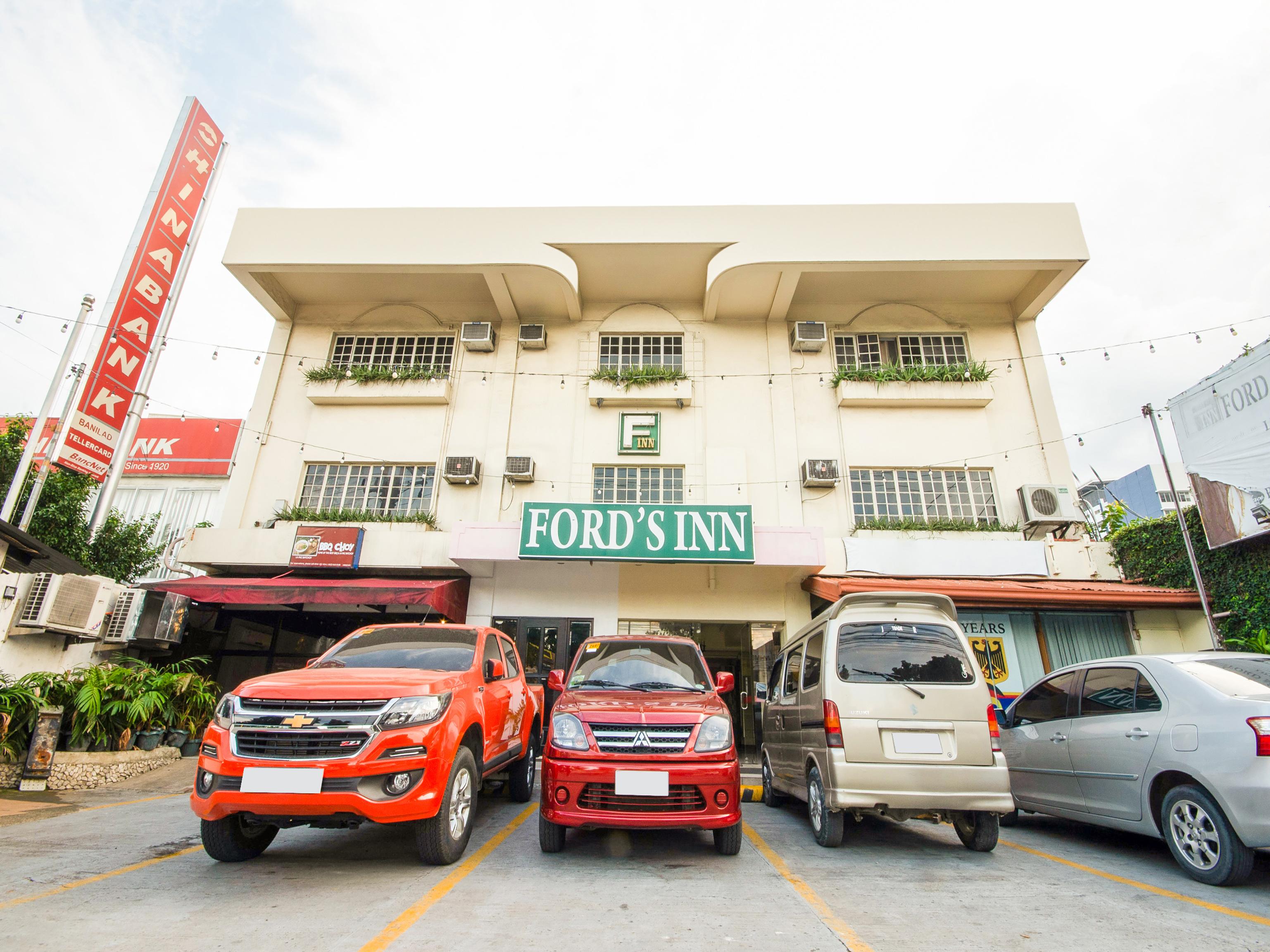 Fords Inn Cebu Мандауэ Экстерьер фото